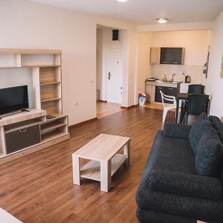 Art I Apartments Ulcinj Exterior photo