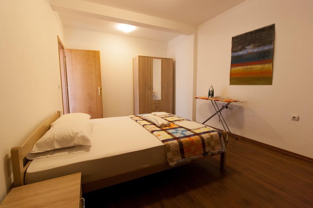 Art I Apartments Ulcinj Exterior photo